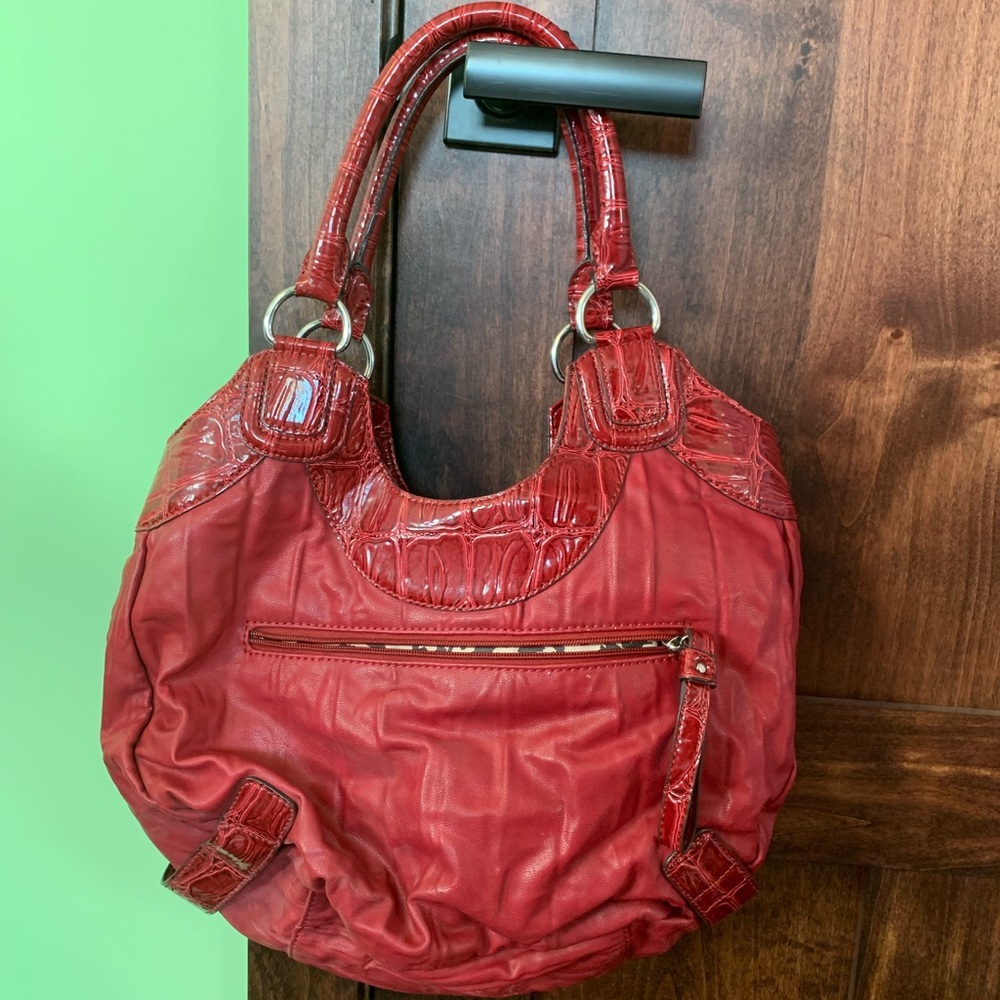 Guess Purse - Picture 2 of 2